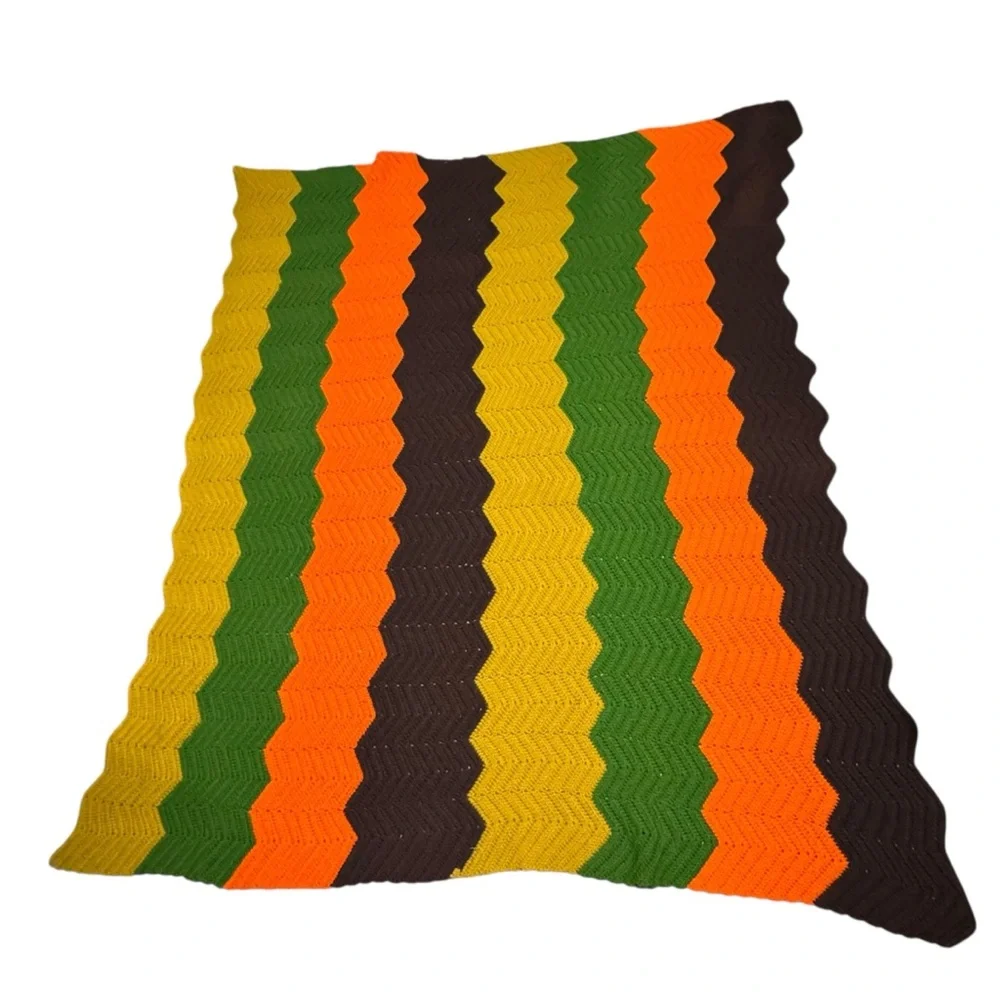 Granny Chevron Pattern Throw Blanket Roseanne retro crotchet MCM mod retro